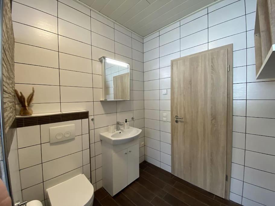 Neu Apartment In Schloss Naehe,Parkplatz, Netflix Sögel Extérieur photo